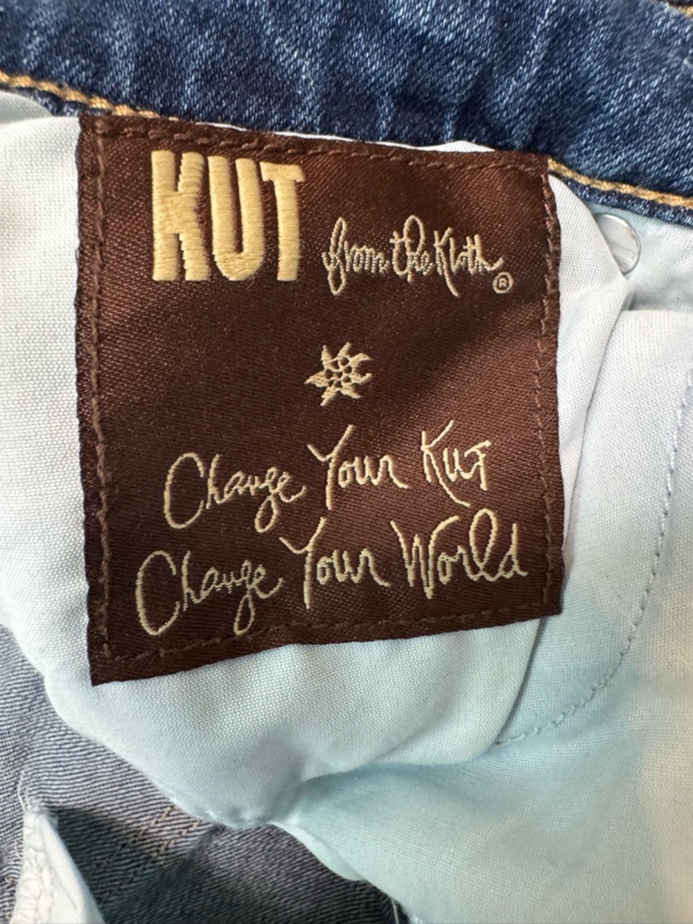 Kut from the Kloth Katy Boyfriend Straight Leg Jeans - Light Blue Wash - Picture 8 of 13